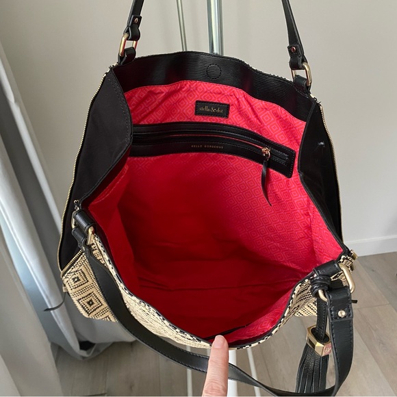 The Switch Bag in Diamond Raffia - Picture 9 of 16